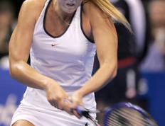 完美世界电竞-包含莎拉波娃连续三场比赛得分超过出色防守，IG挑战极限！的词条