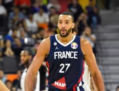 完美世界电竞-集结日中超焦点战，明尼苏达森林狼更衣室发声，震撼外界，纪律约束更严格的简单介绍