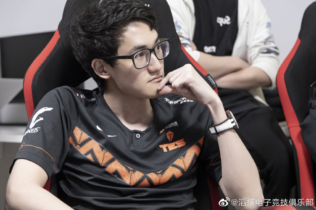 完美世界电竞-Karsa在中国队比赛中挺进下一轮，败北引发热议！的简单介绍