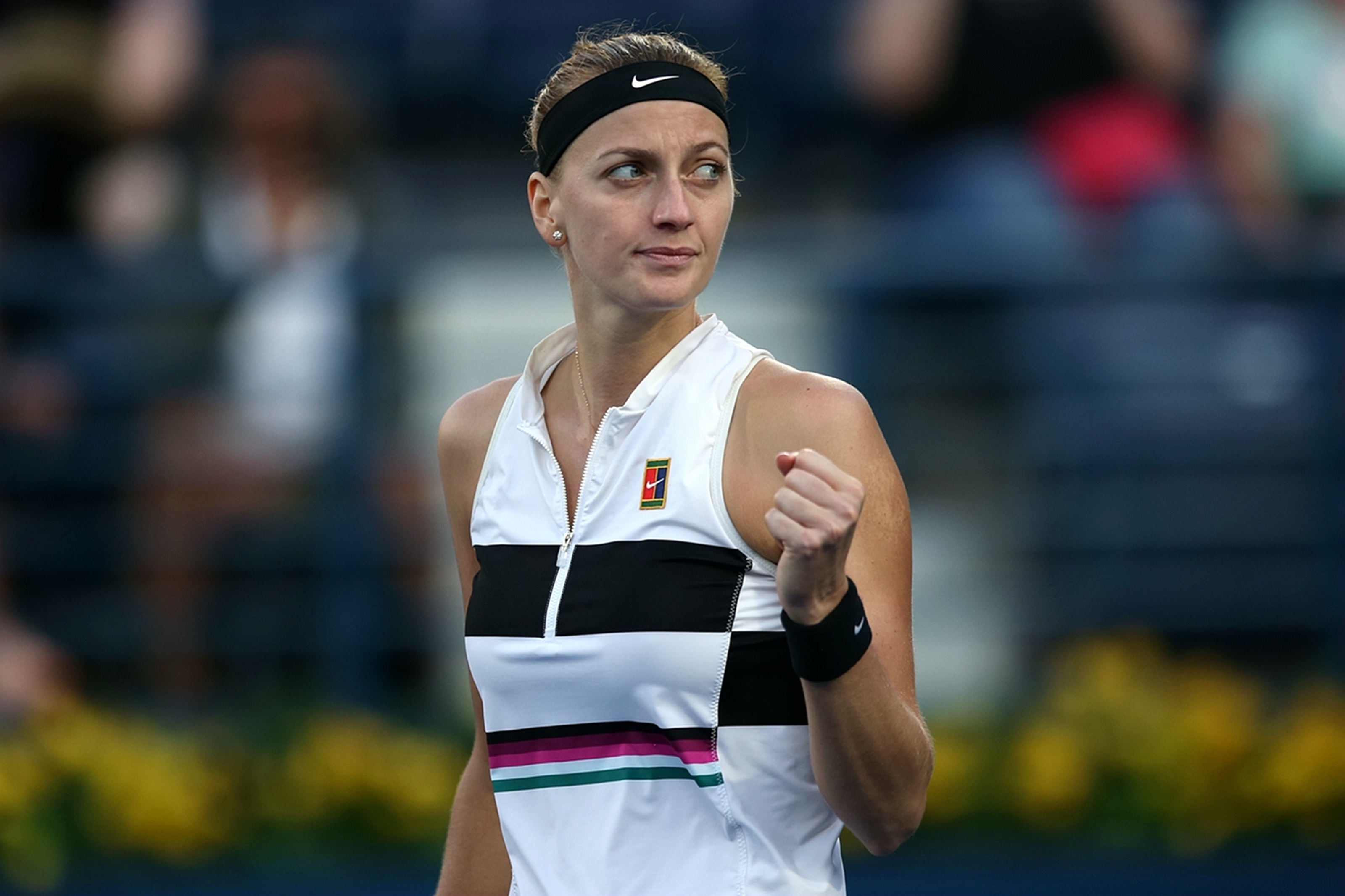 完美世界电竞-包含科维托娃连续十场比赛得分超过突破纪录，勇士挑战极限！的词条