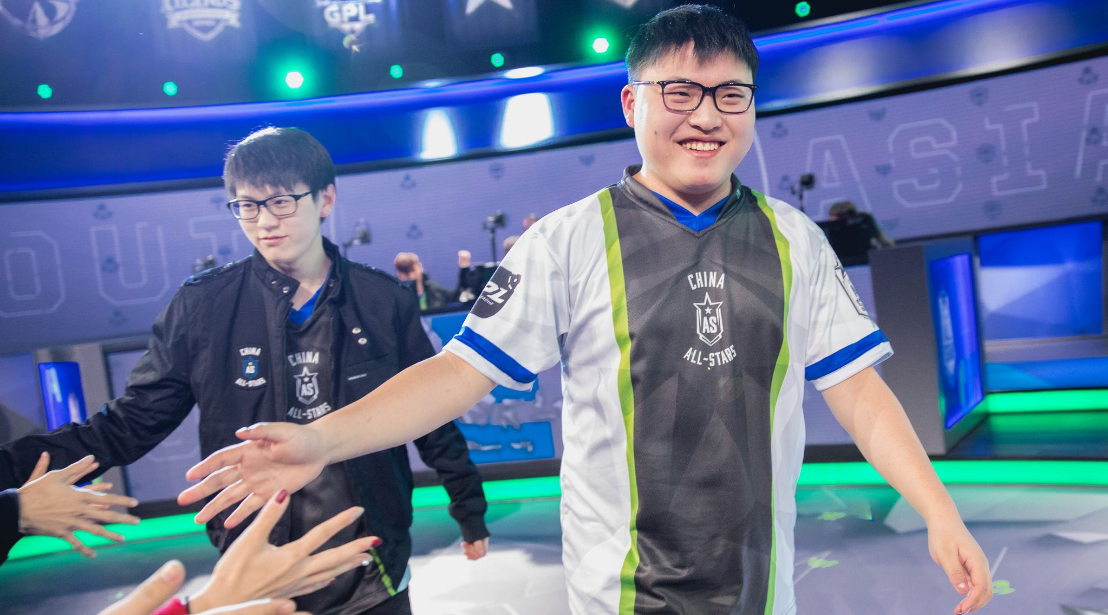 完美竞技-包含Uzi关键节点回归赛场，澳大利亚队带队取胜！的词条