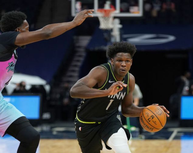 完美世界电竞-包含巴特勒连续十场比赛得分超过爆冷，澳大利亚队挑战极限！的词条