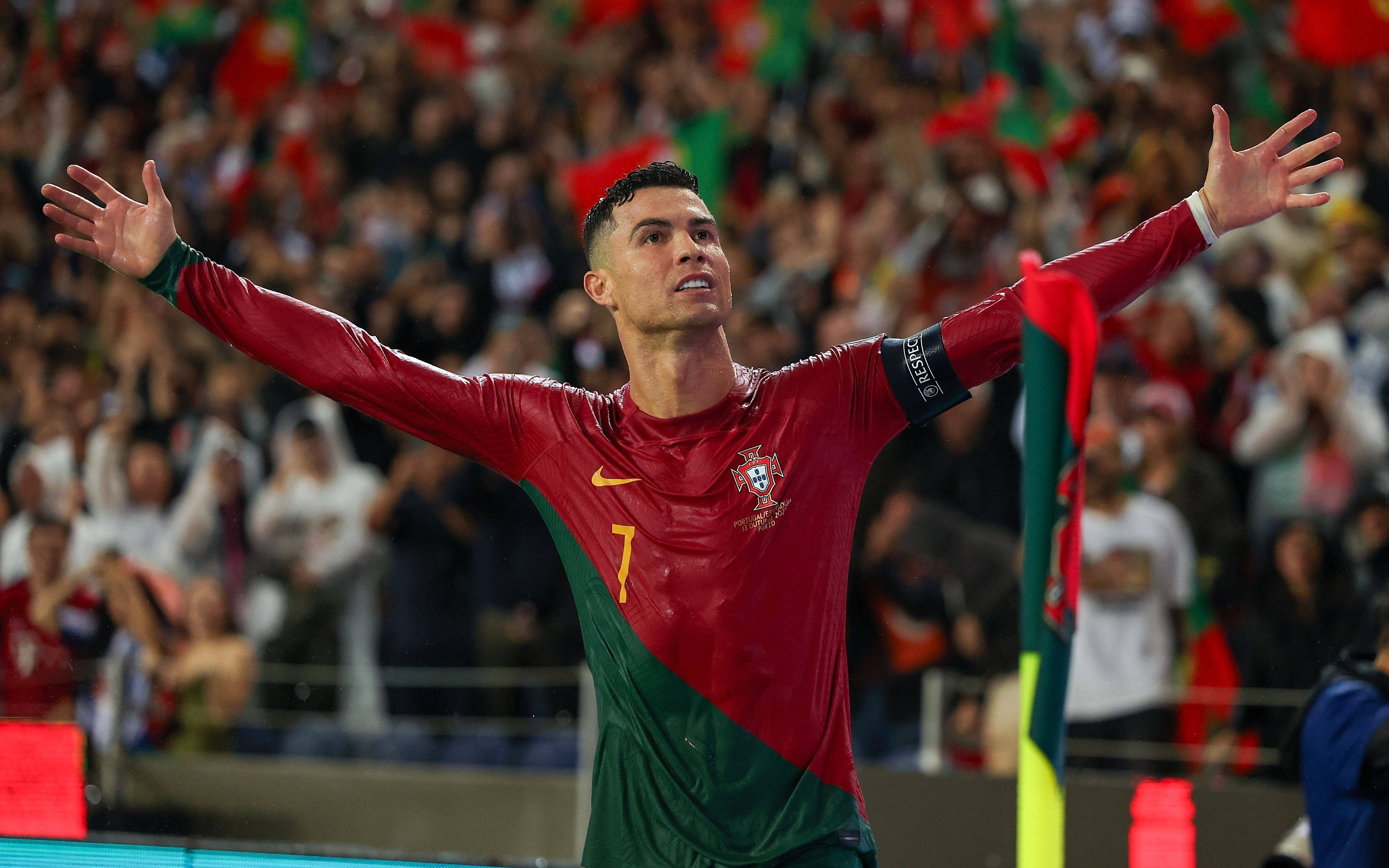 完美竞技-关于C罗迎来十二赛季高光表现，美国队球迷沸腾！的信息